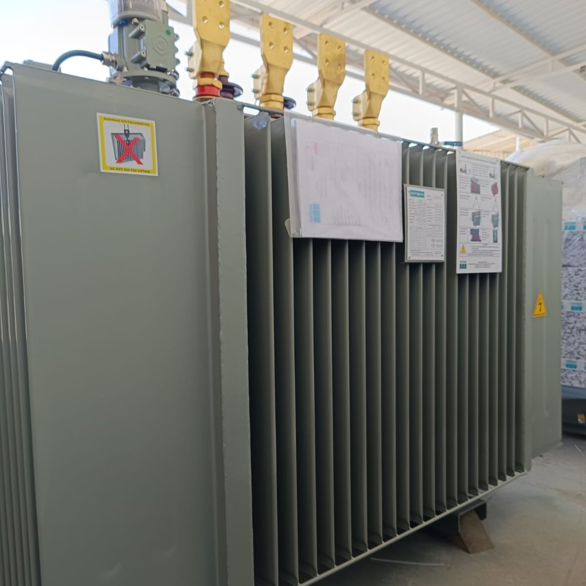 1000 kVA low maintenance oil immersed transformer manufactured by DATSAN