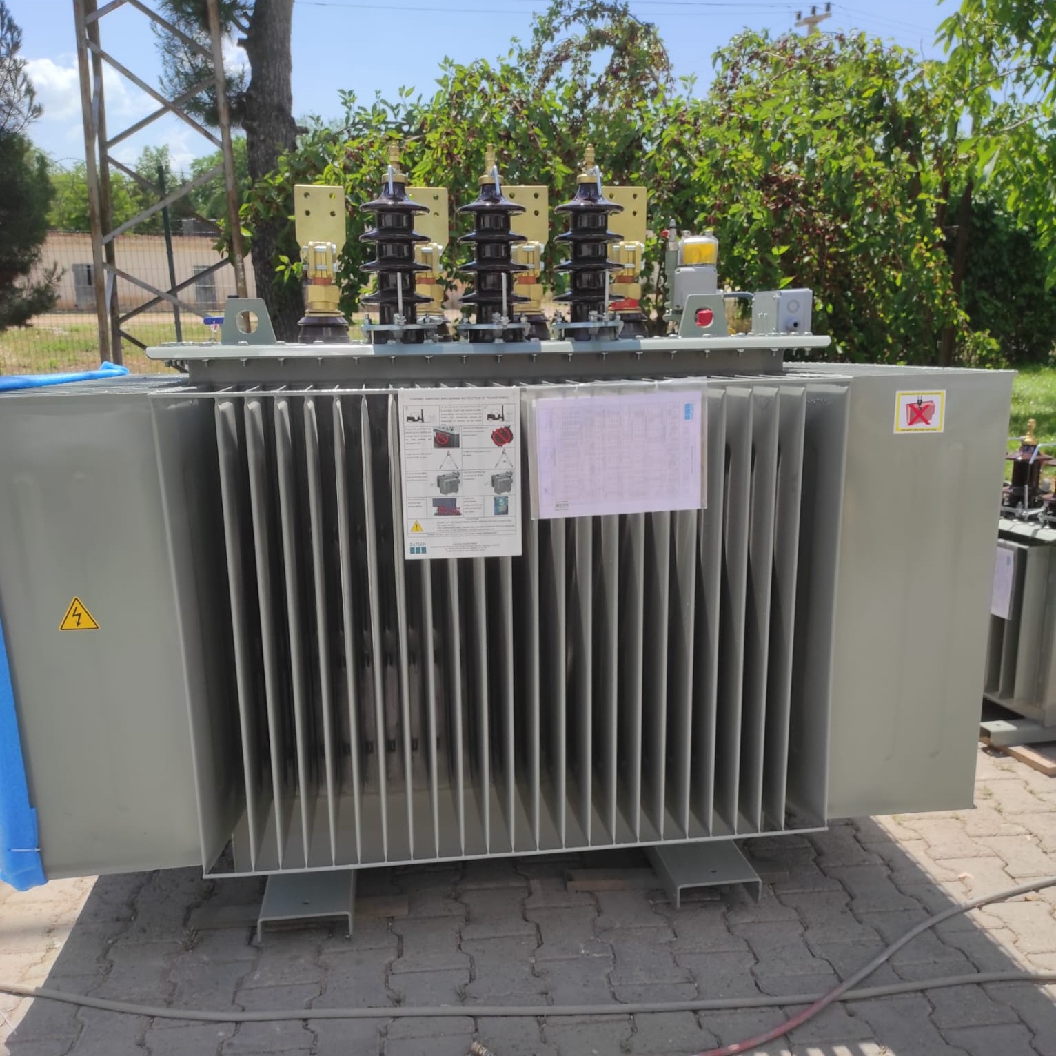 1600 kVA industrial oil immersed transformer manufactured by DATSAN