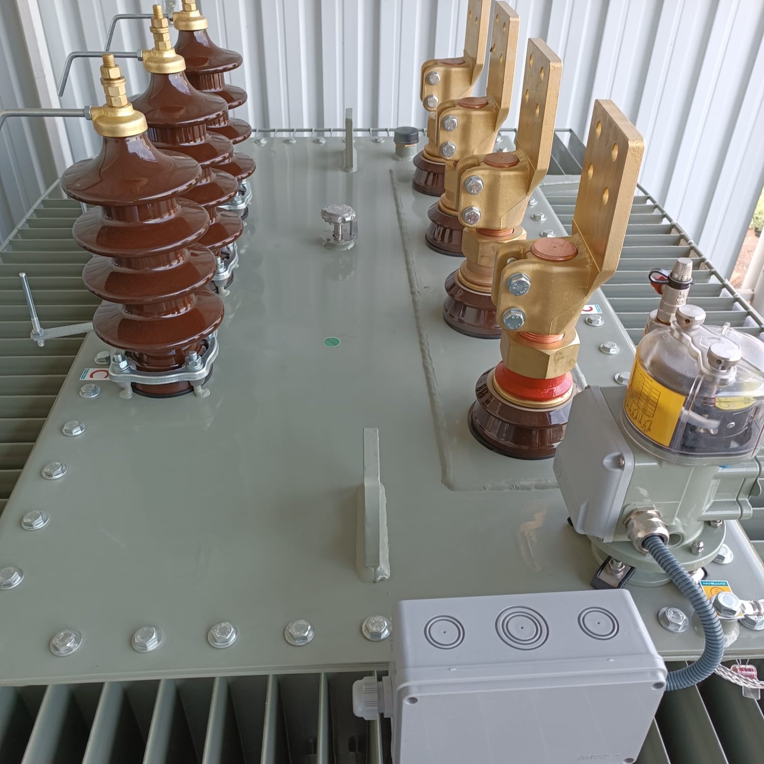 1600 kVA premium distribution transformer
