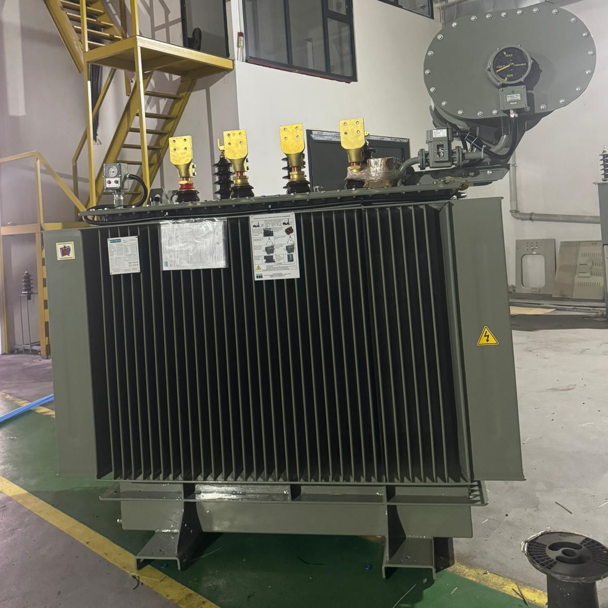 3150 kVA hermetically sealed power transformer manufactured by DATSAN